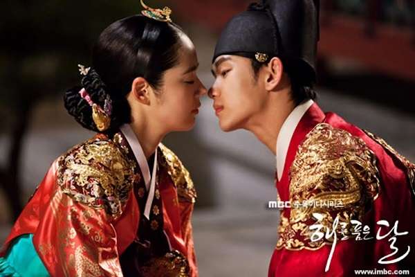 nonton streaming download drakorindo the moon embracing the sun sub indo viu